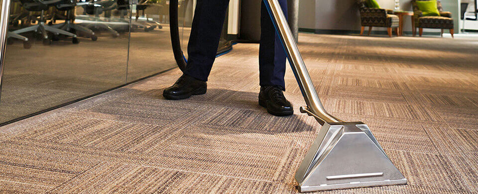 Choosing the Right Carpet Cleaning Services for Homes and Offices