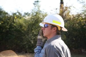 How Companies Can Create a Successful Industrial Eye Safety Eyewear Program